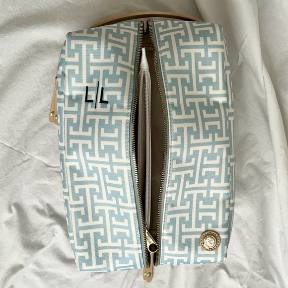 Mark & Graham X Spartina Sport Shoe Bag - Picture 13 of 13